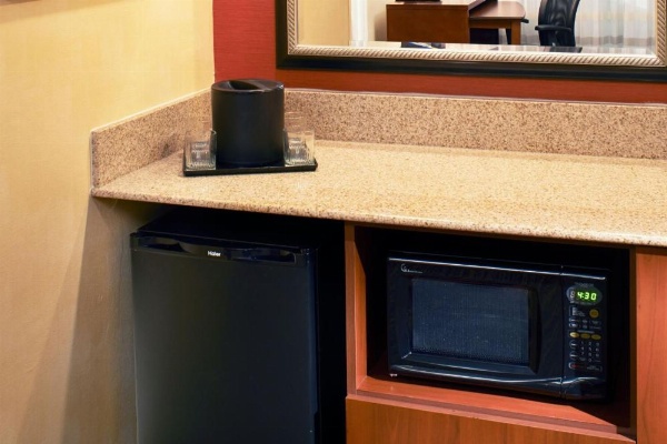Courtyard by Marriott Des Moines West/Clive image 16