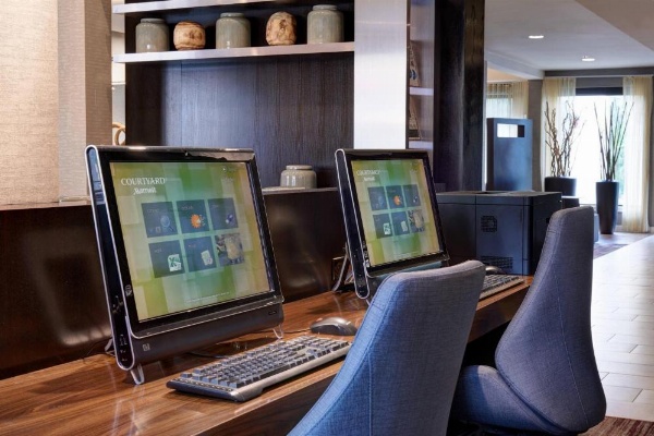 Courtyard by Marriott Des Moines West/Clive image 18
