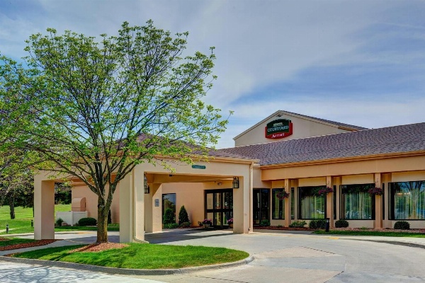 Courtyard by Marriott Des Moines West/Clive image 2