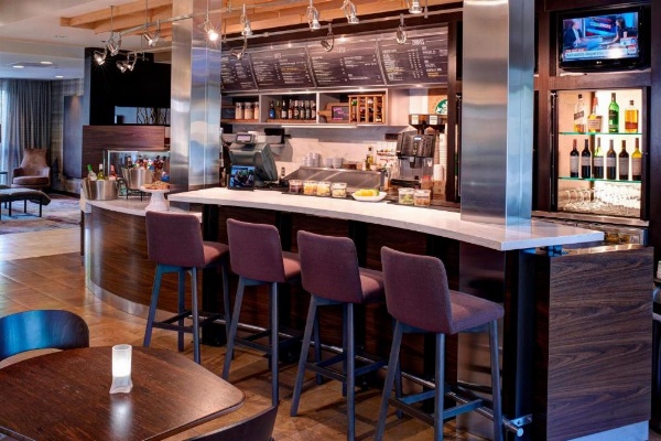 Courtyard by Marriott Des Moines West/Clive image 25