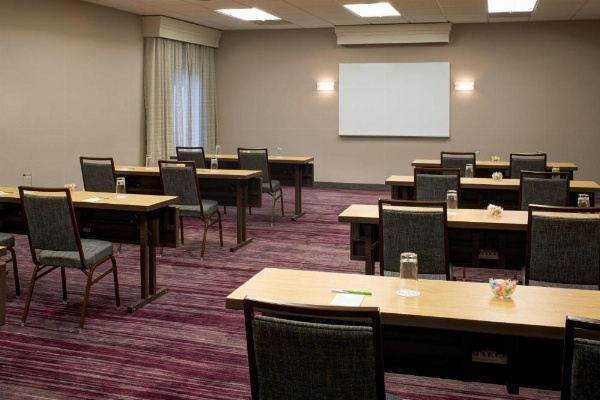Courtyard by Marriott Des Moines West/Clive image 29