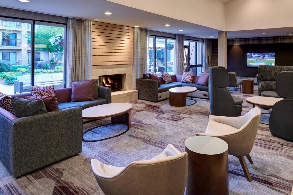 Courtyard by Marriott Des Moines West/Clive image 5